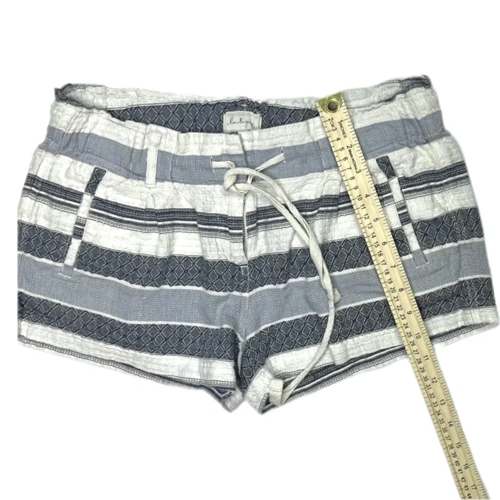 Lou & Grey Women's Tie Waist Gray Striped Shorts - Picture 6 of 7